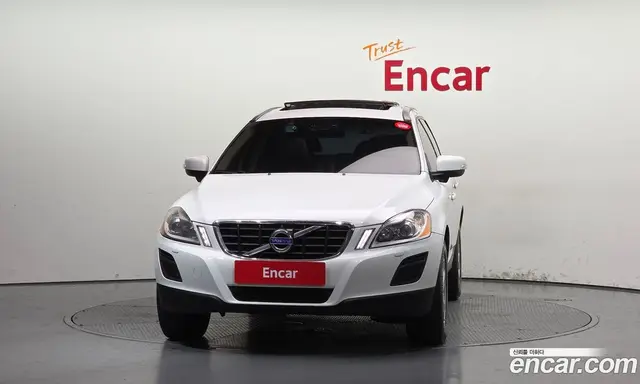 Volvo XC60 2012 2.4 автомат (гидро), миниатюра 3 Volvo XC60 2012 2.4 автомат (гидро), миниатюра 3