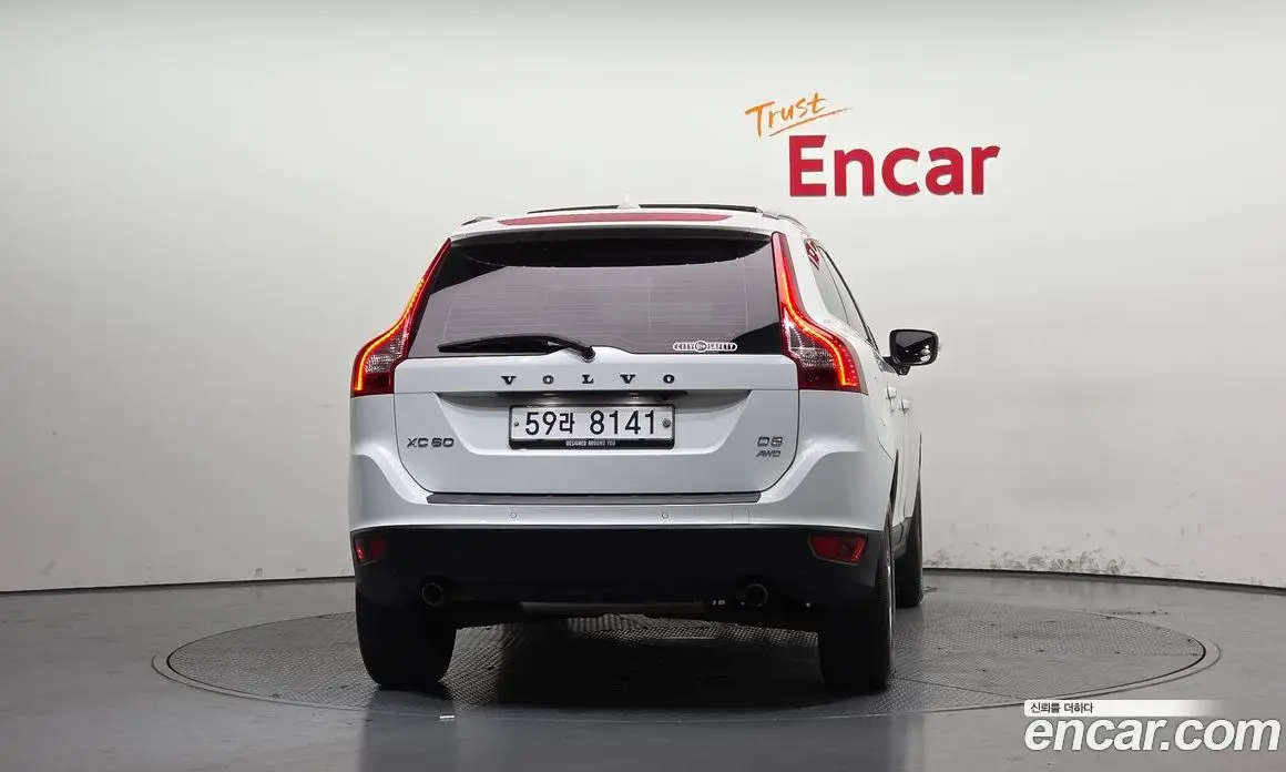 Volvo XC60 2012 2.4 автомат (гидро), фото 4 Volvo XC60 2012 2.4 автомат (гидро), фото 4