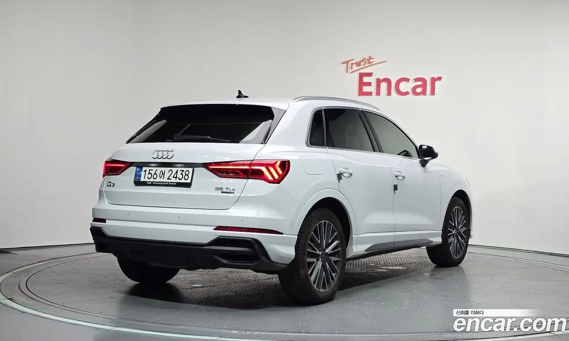 Audi Q3 2023 2.0 автомат (гидро), фото 2 Audi Q3 2023 2.0 автомат (гидро), фото 2