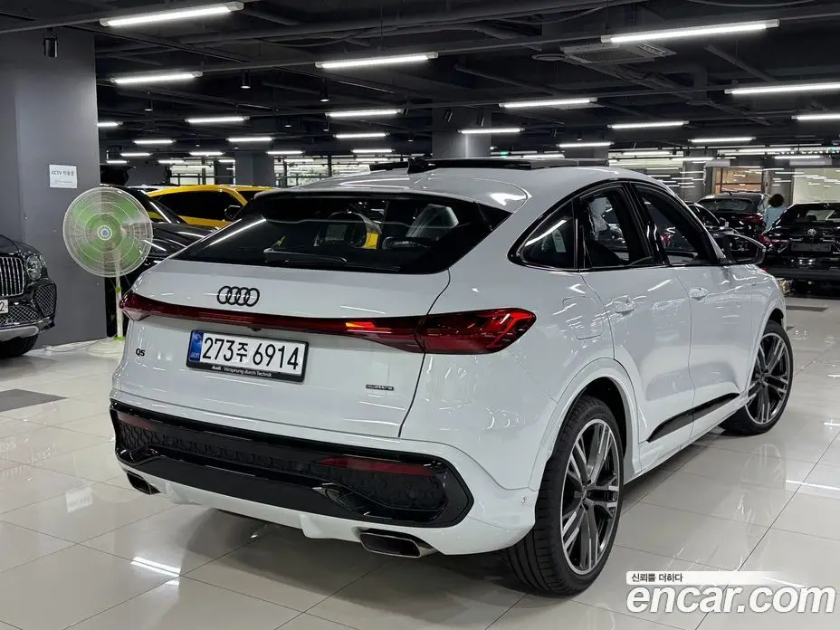 Audi Q5 2025 2.0 автомат (гидро), фото 3