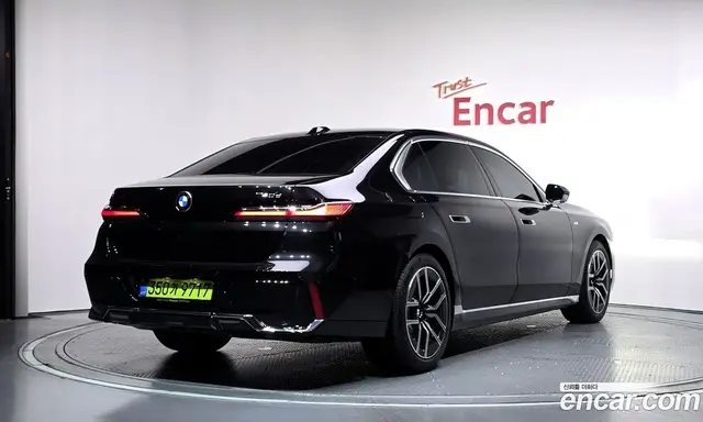 BMW 7 серия 2025 3.0 автомат (гидро), миниатюра 2