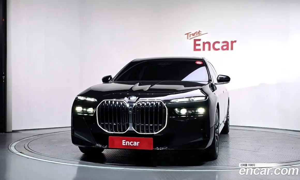 BMW 7 серия 2025 3.0 автомат (гидро), фото 3