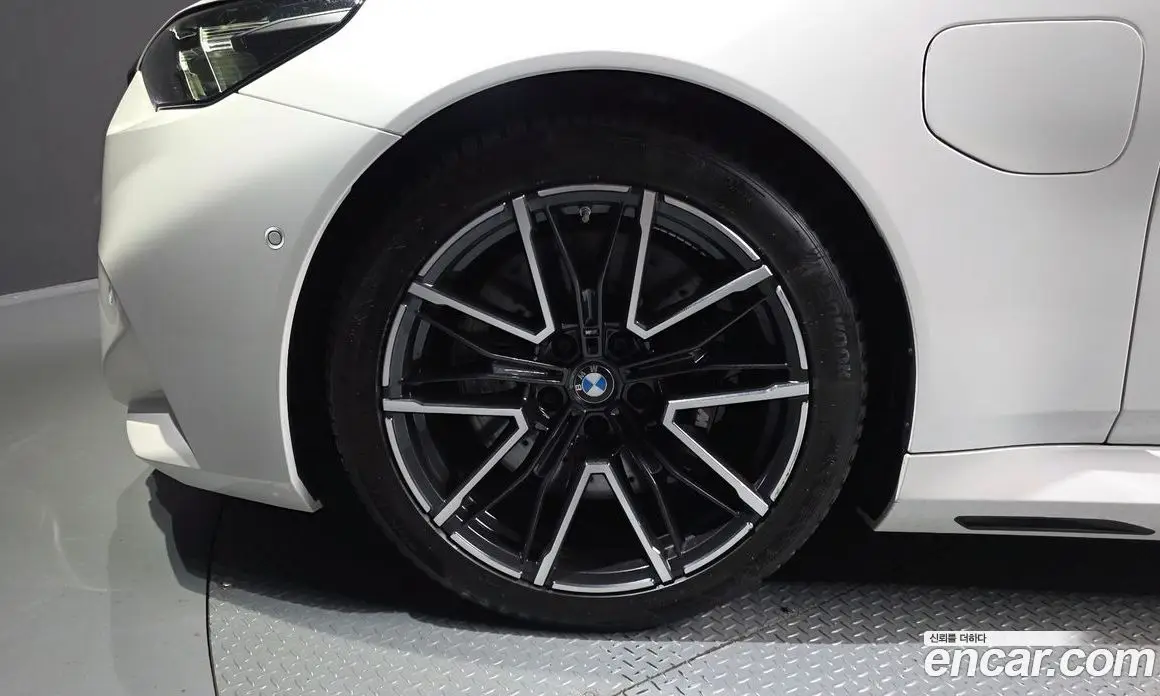 BMW M5 2025 4.4 автомат (гидро), фото 5 BMW M5 2025 4.4 автомат (гидро), фото 5