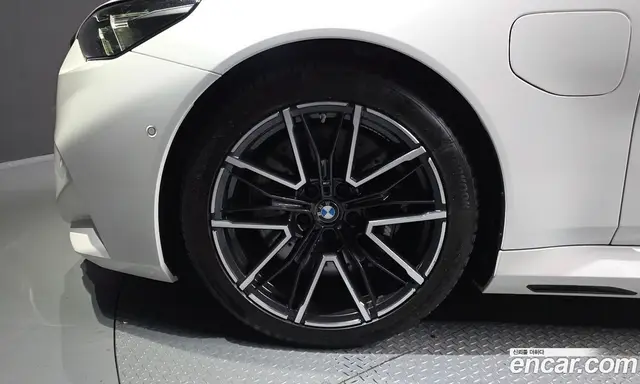 BMW M5 2025 4.4 автомат (гидро), миниатюра 5 BMW M5 2025 4.4 автомат (гидро), миниатюра 5