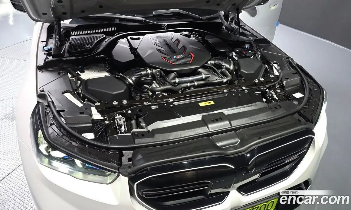 BMW M5 2025 4.4 автомат (гидро), фото 6 BMW M5 2025 4.4 автомат (гидро), фото 6