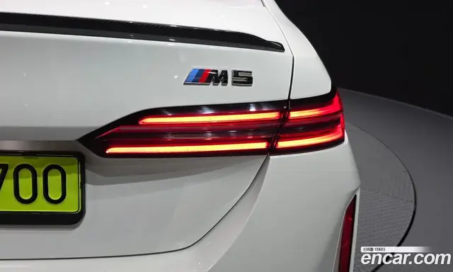 BMW M5 2025 4.4 автомат (гидро), миниатюра 9 BMW M5 2025 4.4 автомат (гидро), миниатюра 9