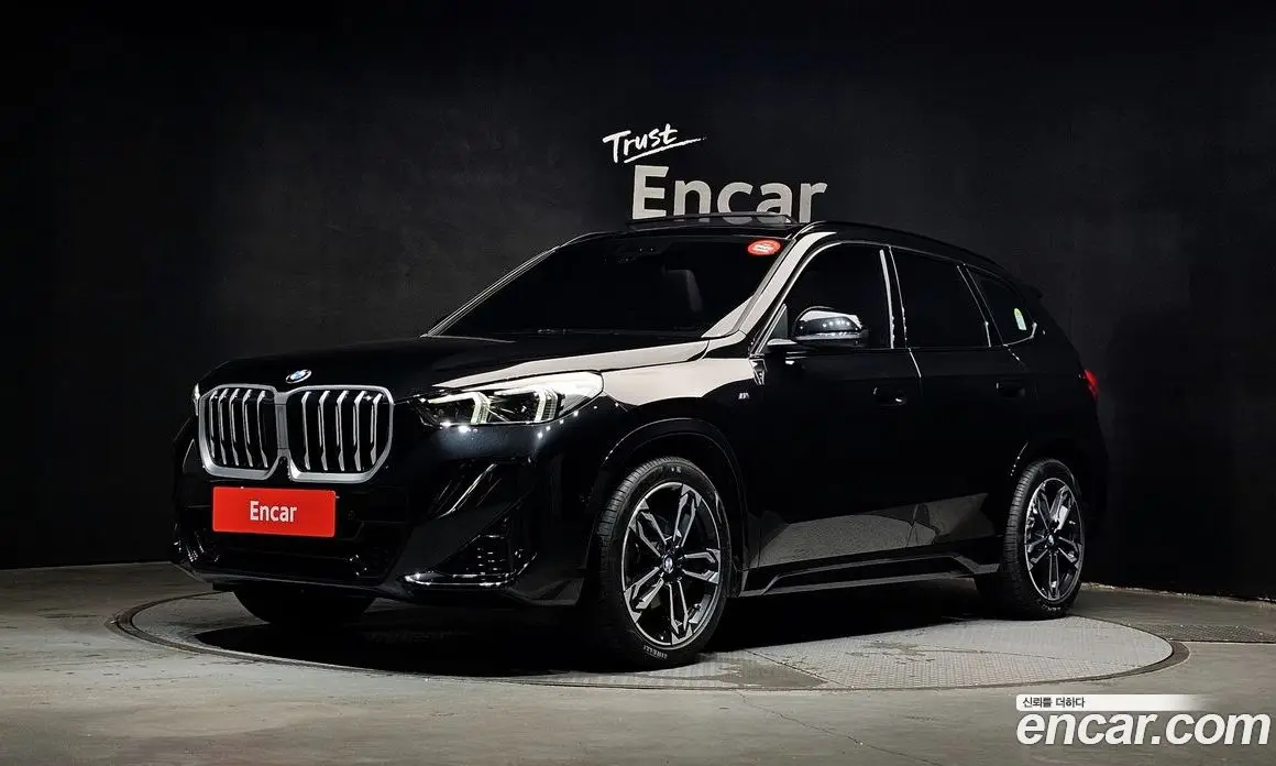 BMW X1 2025 2.0 автомат (гидро), фото 1 BMW X1 2025 2.0 автомат (гидро), фото 1