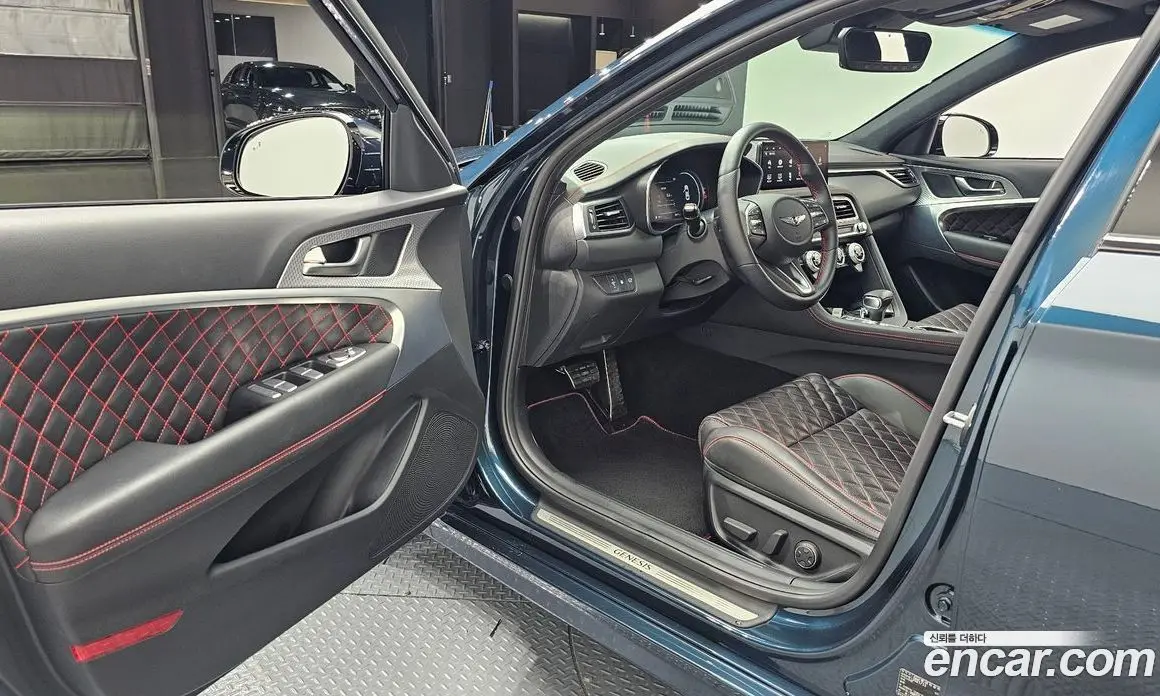 Genesis G70 2021 3.3 автомат (гидро), фото 13 Genesis G70 2021 3.3 автомат (гидро), фото 13