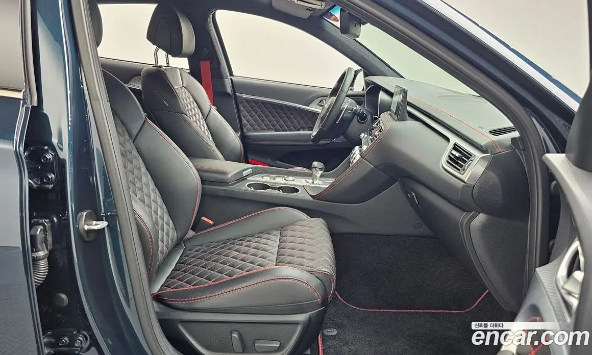Genesis G70 2021 3.3 автомат (гидро), фото 17 Genesis G70 2021 3.3 автомат (гидро), фото 17