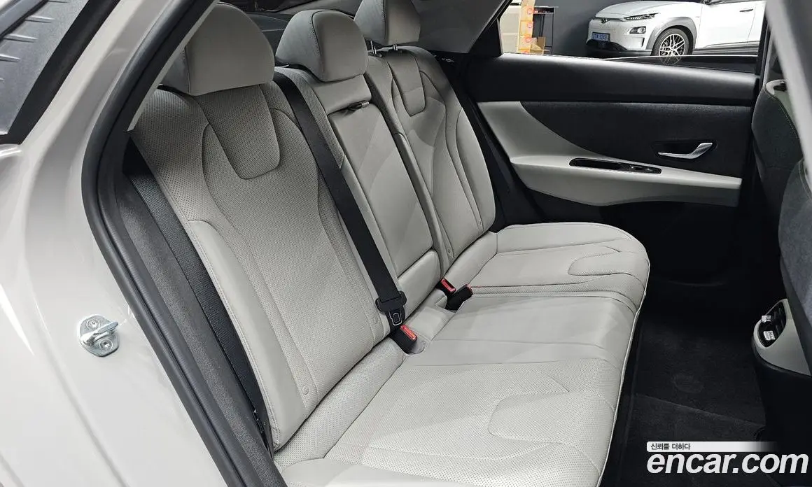 Hyundai Avante 2022 1.6 автомат (гидро), фото 17 Hyundai Avante 2022 1.6 автомат (гидро), фото 17
