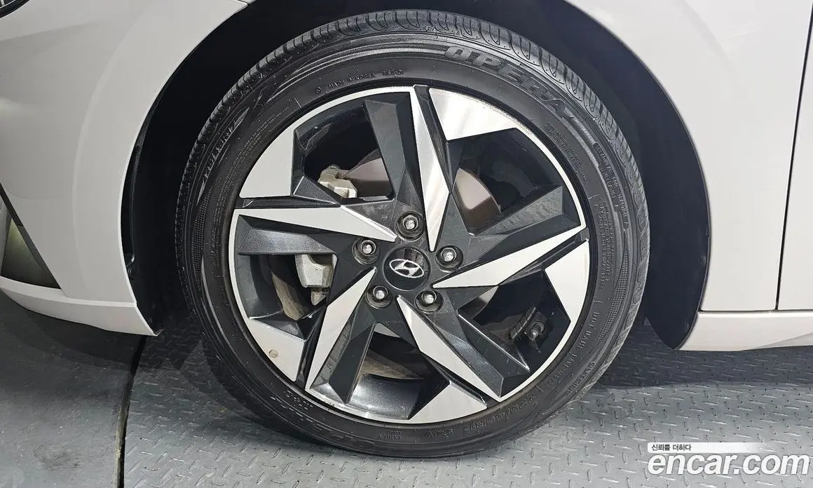 Hyundai Avante 2022 1.6 автомат (гидро), фото 5 Hyundai Avante 2022 1.6 автомат (гидро), фото 5