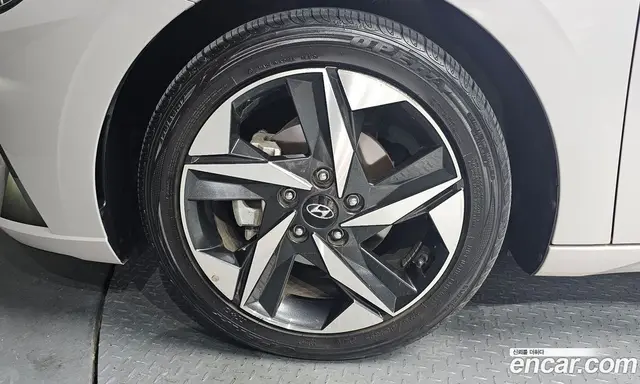 Hyundai Avante 2022 1.6 автомат (гидро), миниатюра 5 Hyundai Avante 2022 1.6 автомат (гидро), миниатюра 5