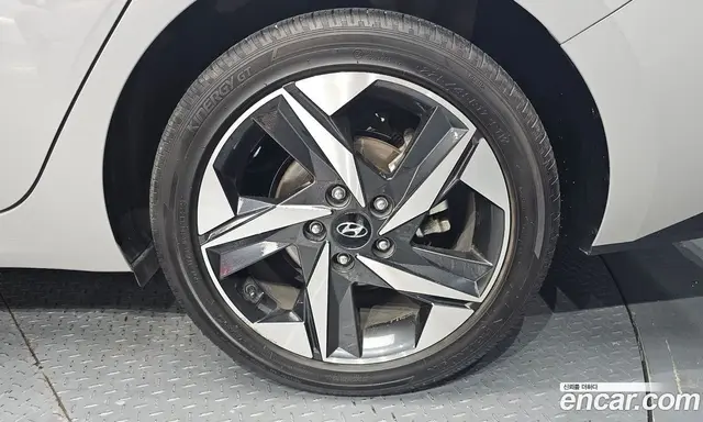 Hyundai Avante 2022 1.6 автомат (гидро), миниатюра 7 Hyundai Avante 2022 1.6 автомат (гидро), миниатюра 7