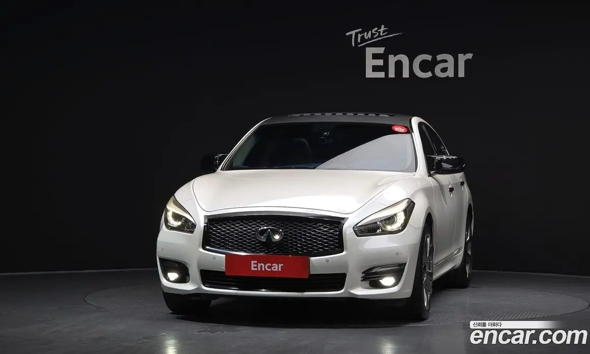 Infiniti Q70 2016 3.7 автомат (гидро), фото 3 Infiniti Q70 2016 3.7 автомат (гидро), фото 3