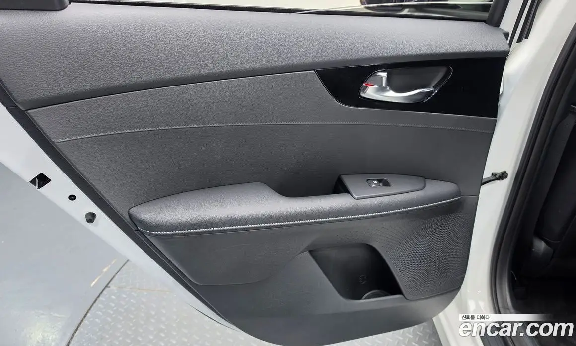 Kia K3 2023 1.6 автомат (гидро), фото 15 Kia K3 2023 1.6 автомат (гидро), фото 15
