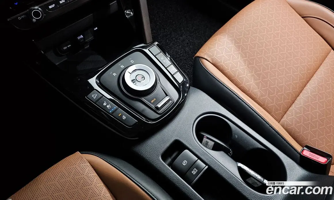 Kia Seltos 2023 1.6 автомат (гидро), фото 12 Kia Seltos 2023 1.6 автомат (гидро), фото 12