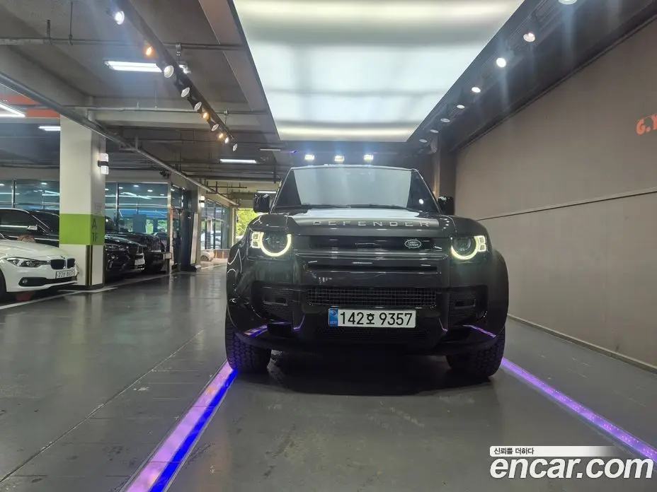 Land Rover Defender 2025 3.0 автомат (гидро), фото 1 Land Rover Defender 2025 3.0 автомат (гидро), фото 1
