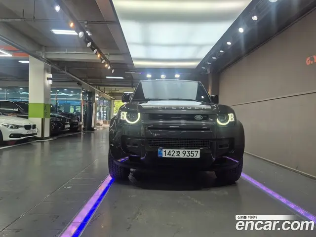 Land Rover Defender 2025 3.0 автомат (гидро), миниатюра 1 Land Rover Defender 2025 3.0 автомат (гидро), миниатюра 1