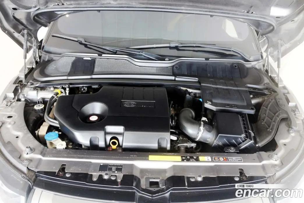 Land Rover Range Rover Evoque 2017 2.0 автомат (гидро), фото 20 Land Rover Range Rover Evoque 2017 2.0 автомат (гидро), фото 20