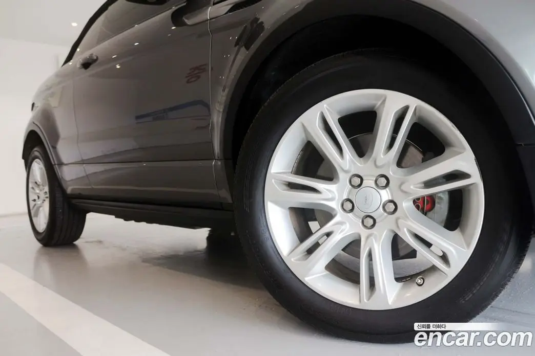 Land Rover Range Rover Evoque 2017 2.0 автомат (гидро), фото 9 Land Rover Range Rover Evoque 2017 2.0 автомат (гидро), фото 9