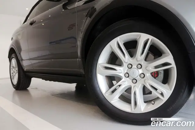 Land Rover Range Rover Evoque 2017 2.0 автомат (гидро), миниатюра 9 Land Rover Range Rover Evoque 2017 2.0 автомат (гидро), миниатюра 9