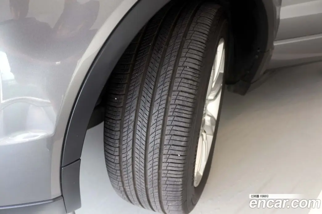 Land Rover Range Rover Evoque 2017 2.0 автомат (гидро), фото 10 Land Rover Range Rover Evoque 2017 2.0 автомат (гидро), фото 10