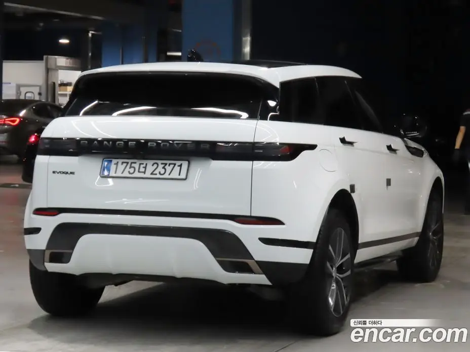 Land Rover Range Rover Evoque 2024 2.0 автомат (гидро), фото 2 Land Rover Range Rover Evoque 2024 2.0 автомат (гидро), фото 2
