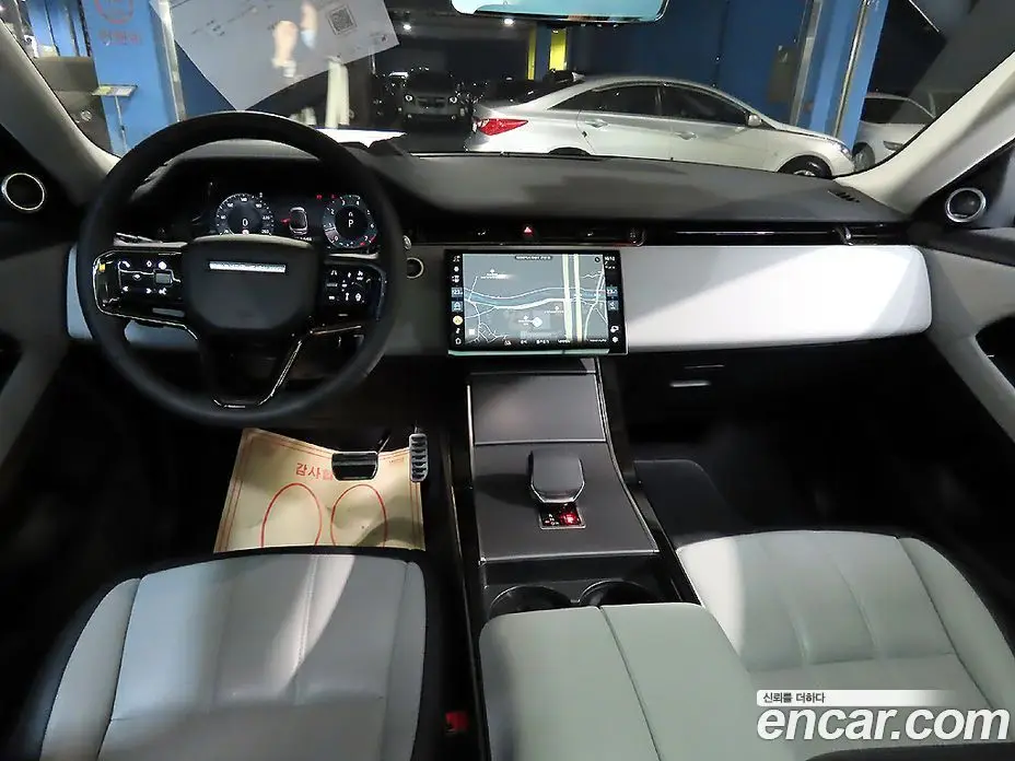 Land Rover Range Rover Evoque 2024 2.0 автомат (гидро), фото 7 Land Rover Range Rover Evoque 2024 2.0 автомат (гидро), фото 7
