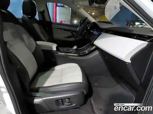 Land Rover Range Rover Evoque 2024 2.0 автомат (гидро), миниатюра 10 Land Rover Range Rover Evoque 2024 2.0 автомат (гидро), миниатюра 10