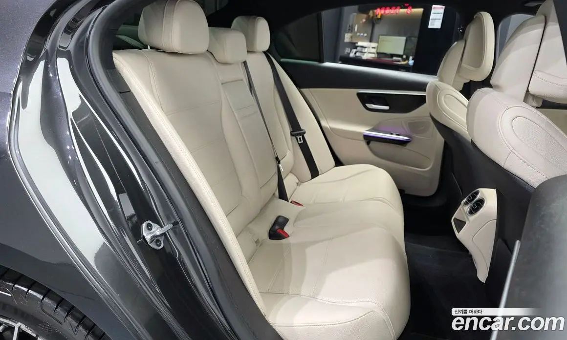 Mercedes-Benz C-Class 2022 2.0 автомат (гидро), фото 18 Mercedes-Benz C-Class 2022 2.0 автомат (гидро), фото 18