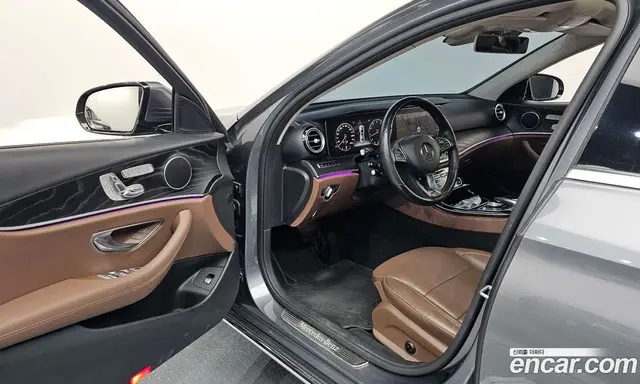 Mercedes-Benz E-Class 2017 2.0 автомат (гидро), миниатюра 10