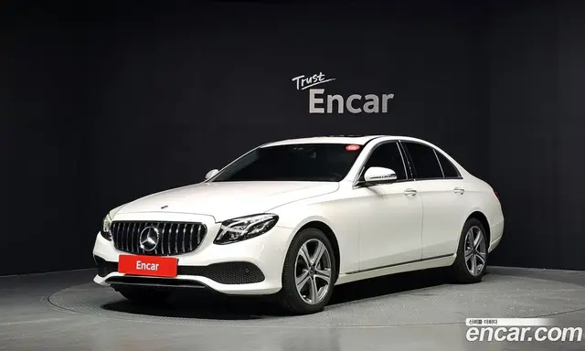 Mercedes-Benz E-Class 2018 1.9 автомат (гидро), миниатюра 1 Mercedes-Benz E-Class 2018 1.9 автомат (гидро), миниатюра 1