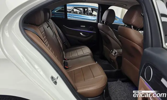 Mercedes-Benz E-Class 2018 1.9 автомат (гидро), миниатюра 12