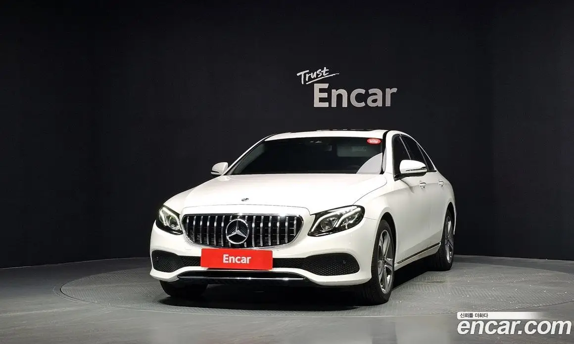 Mercedes-Benz E-Class 2018 1.9 автомат (гидро), фото 3 Mercedes-Benz E-Class 2018 1.9 автомат (гидро), фото 3
