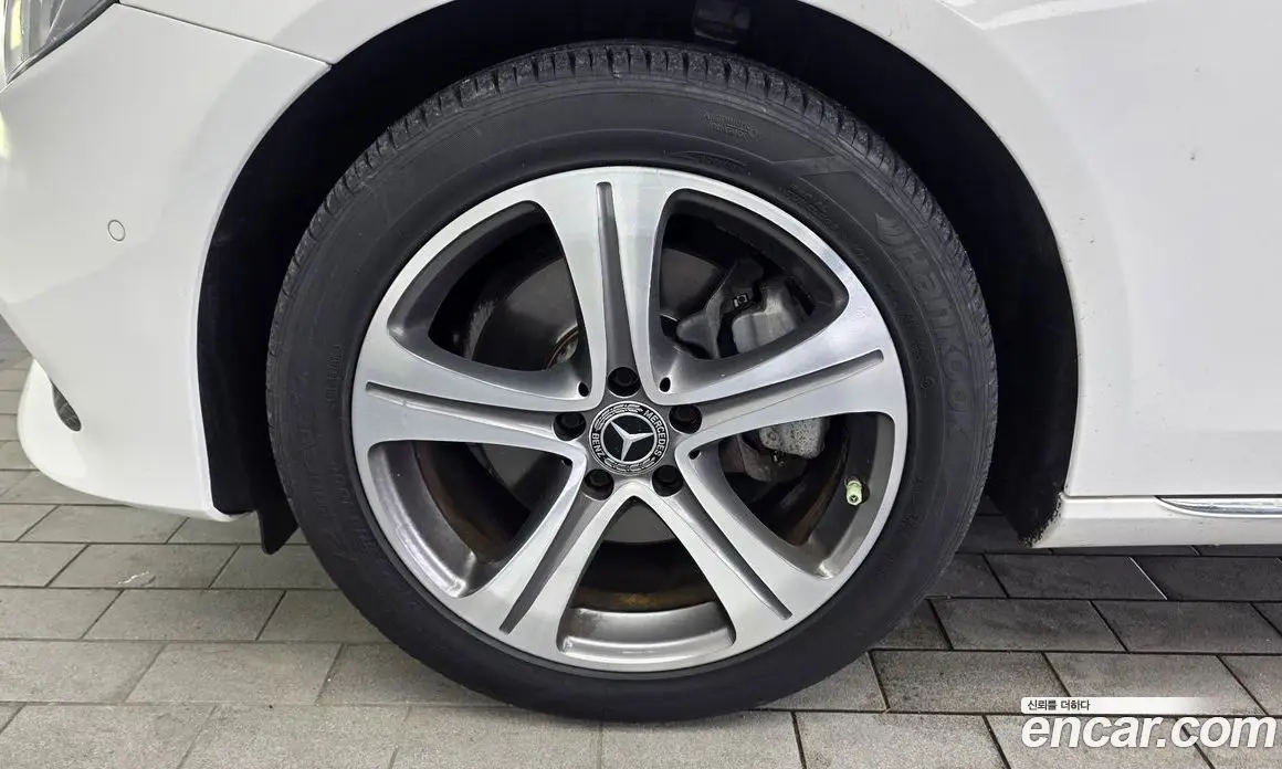 Mercedes-Benz E-Class 2018 1.9 автомат (гидро), фото 5 Mercedes-Benz E-Class 2018 1.9 автомат (гидро), фото 5
