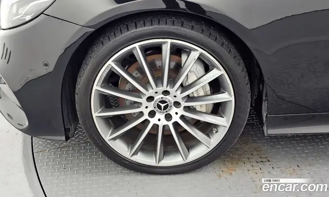 Mercedes-Benz E-Class 2019 3.0 автомат (гидро), миниатюра 5 Mercedes-Benz E-Class 2019 3.0 автомат (гидро), миниатюра 5