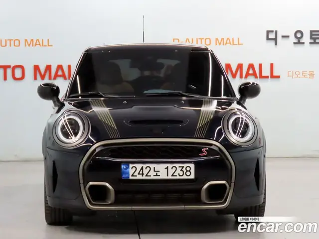 Mini Cooper 2023 1.5 автомат (гидро), миниатюра 2 Mini Cooper 2023 1.5 автомат (гидро), миниатюра 2
