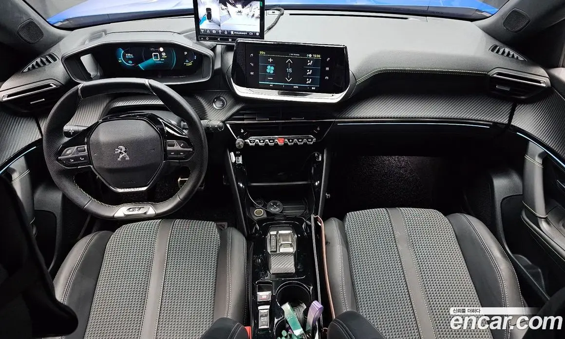 Peugeot 2008 2023 0.1 автомат (гидро), фото 10