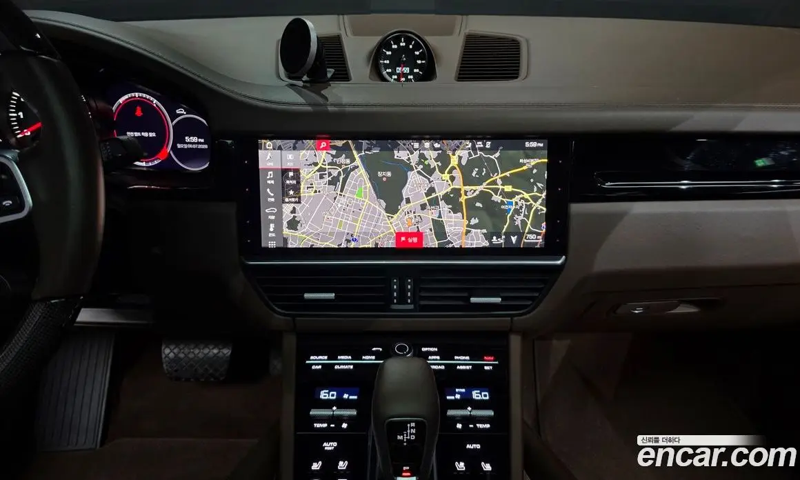 Porsche Cayenne 2021 3.0 автомат (гидро), фото 14