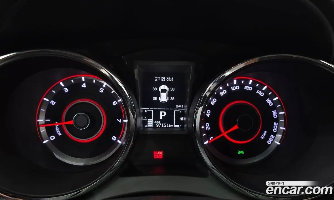 SsangYong TIBOLI 2016 1.6 автомат (гидро), фото 8 SsangYong TIBOLI 2016 1.6 автомат (гидро), фото 8