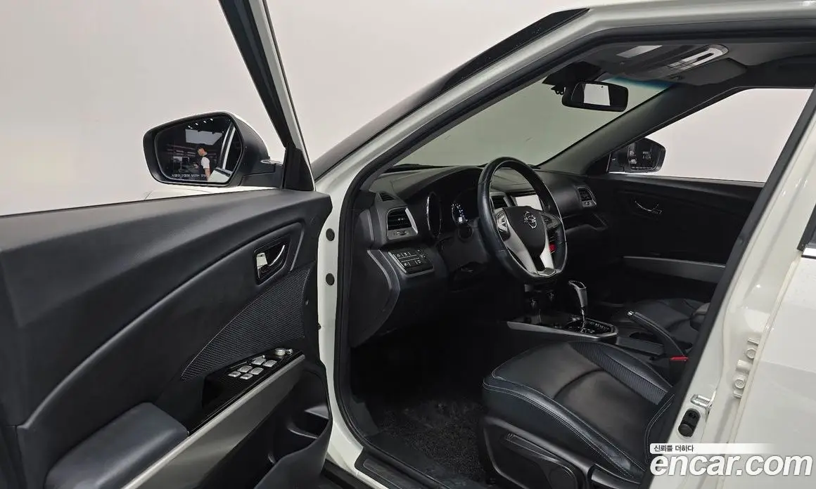 SsangYong TIBOLI 2016 1.6 автомат (гидро), фото 10 SsangYong TIBOLI 2016 1.6 автомат (гидро), фото 10