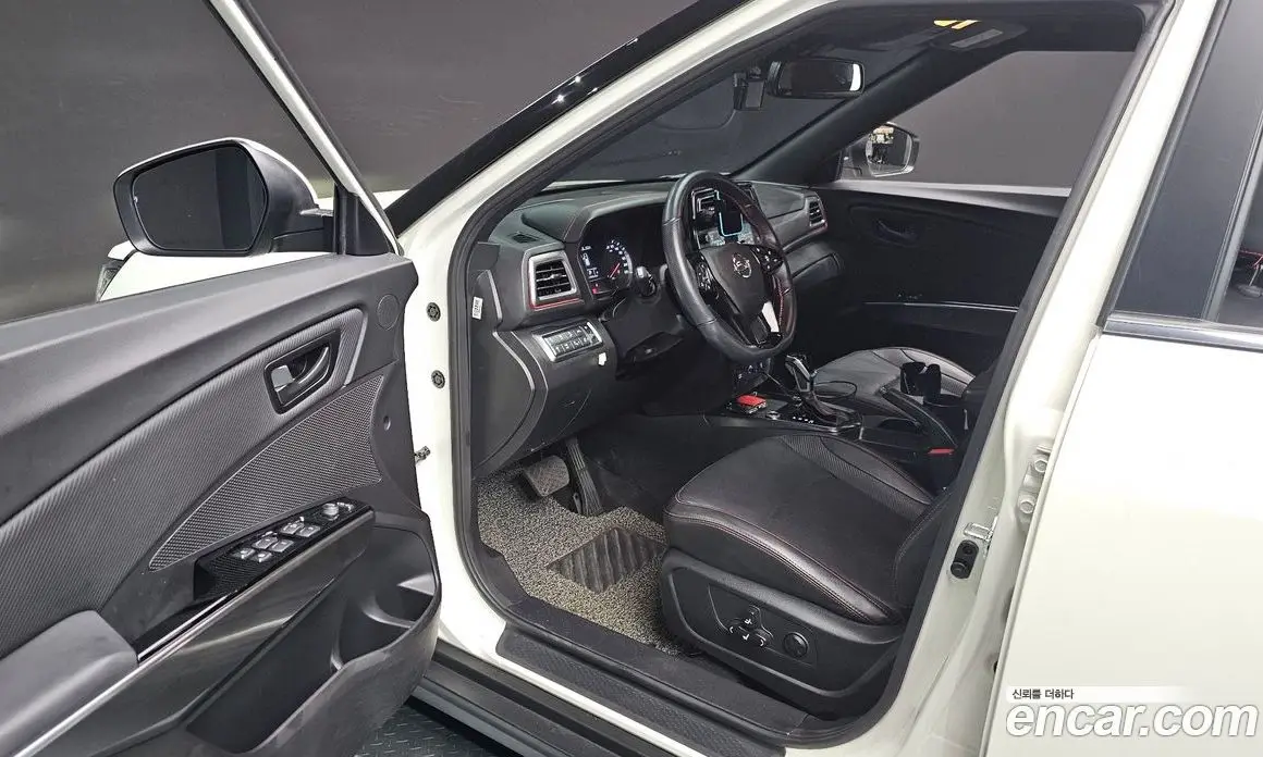 SsangYong TIBOLI 2021 1.5 автомат (гидро), фото 10 SsangYong TIBOLI 2021 1.5 автомат (гидро), фото 10