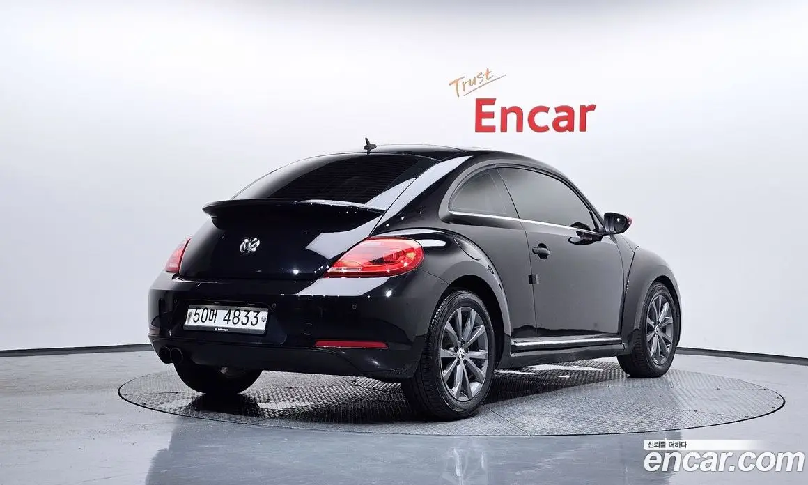 Volkswagen Beatle 2015 2.0 автомат (гидро), фото 2 Volkswagen Beatle 2015 2.0 автомат (гидро), фото 2