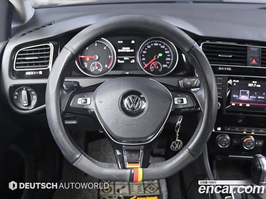 Volkswagen Golf 2015 2.0 автомат (гидро), фото 13