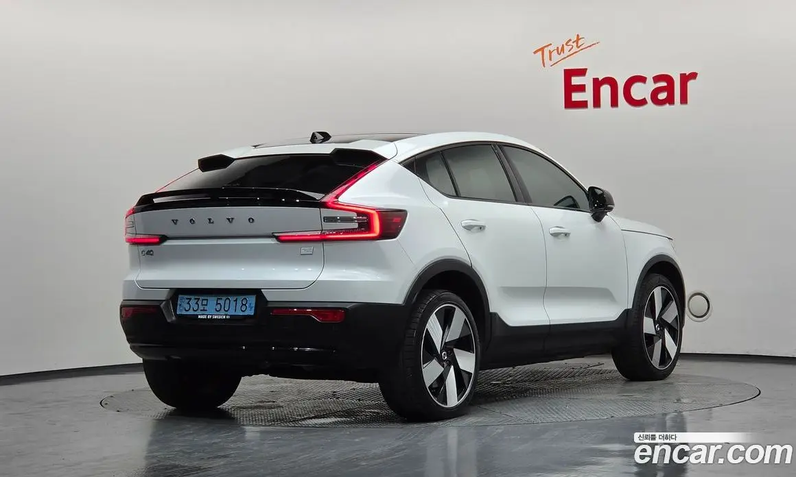 Volvo C40 2022 0.2 автомат (гидро), фото 2 Volvo C40 2022 0.2 автомат (гидро), фото 2