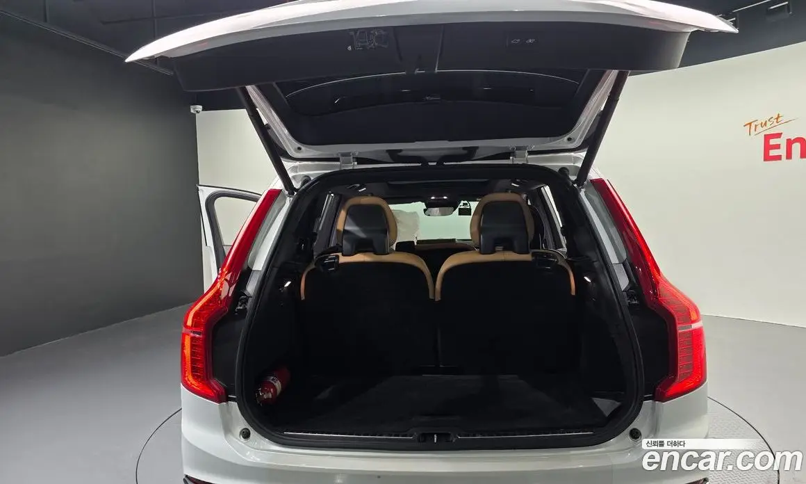 Volvo XC90 2020 2.0 автомат (гидро), фото 20 Volvo XC90 2020 2.0 автомат (гидро), фото 20