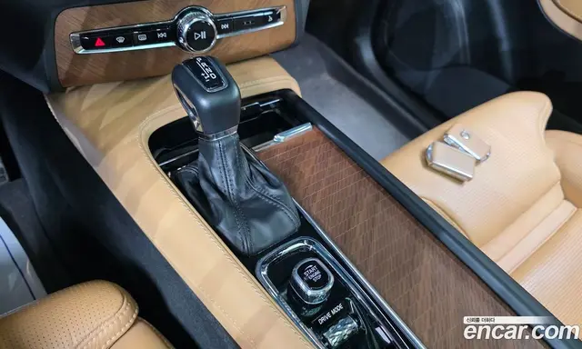 Volvo XC90 2020 2.0 автомат (гидро), миниатюра 9 Volvo XC90 2020 2.0 автомат (гидро), миниатюра 9