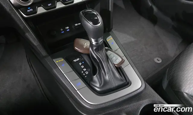 Hyundai Avante 2019 1.6 автомат (гидро), миниатюра 12