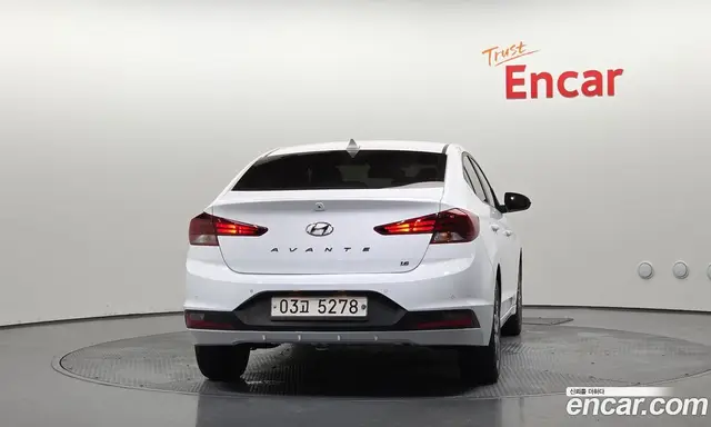 Hyundai Avante 2019 1.6 автомат (гидро), миниатюра 4