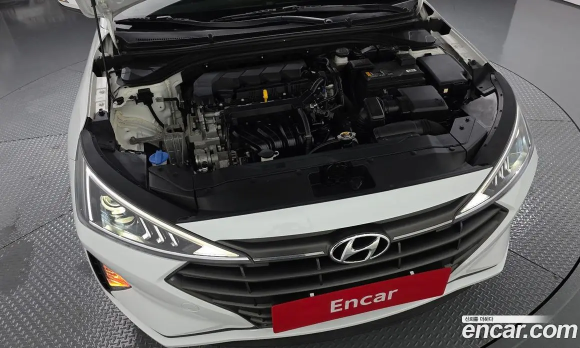 Hyundai Avante 2019 1.6 автомат (гидро), фото 6